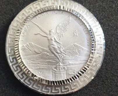 1 OZ Silver libertad+ 925 Silver Bezel